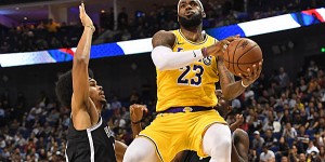 Beitragsbild des Blogbeitrags NBA: LeBron und die Lakers verlieren gegen die Nets – Sorge um Kyrie 