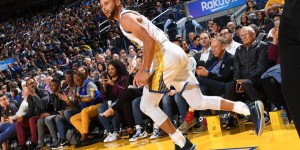 Beitragsbild des Blogbeitrags NBA: 40 Punkte! Curry liefert erstes Feuerwerk im Chase Center 
