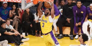 Beitragsbild des Blogbeitrags NBA: 40/20! Davis schreibt Geschichte – Young bei Hawks-Pleite verletzt