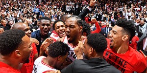 Beitragsbild des Blogbeitrags NBA: Kawhi vor Rückkehr: Wie sich die Klaue bei den Raptors unsterblich machte