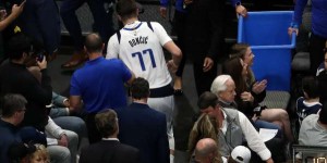 Beitragsbild des Blogbeitrags NBA: Doncic verletzt und bittere OT-Pleite! Mavs für furioses Comeback gegen Miami nicht belohnt