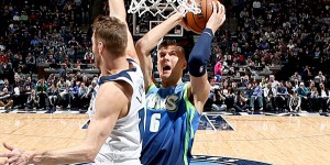 Beitragsbild des Blogbeitrags NBA: Überragender Porzingis führt Mavs zu Blowout – Giannis mit 40/20-Spiel