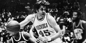 Beitragsbild des Blogbeitrags NBA: Der “Punch” – wie Rudy Tomjanovich beinahe sein Leben verlor