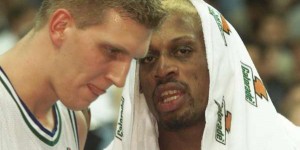 Beitragsbild des Blogbeitrags NBA: Rodman bei den Mavs: Partys auf Cubans Couch & Sitzstreik auf dem Feld