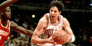 Beitragsbild des Blogbeitrags NBA: Legende Toni Kukoc: Der unersetzliche Prügelknabe 