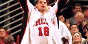 Beitragsbild des Blogbeitrags NBA: Bison Dele: Champion mit Jordan, Suizid-Versuche und ein Familiendrama in der Südsee