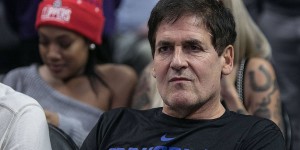 Beitragsbild des Blogbeitrags NBA: Mavs-Besitzer will mit Spielern bei Hymne knien