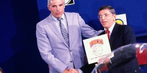Beitragsbild des Blogbeitrags NBA: Die Ewing-“Verschwörung”: Als die Knicks die erste Draft Lottery aller Zeiten gewannen
