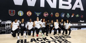 Beitragsbild des Blogbeitrags NBA: WNBA: Spielerinnen verlassen Feld bei Hymne