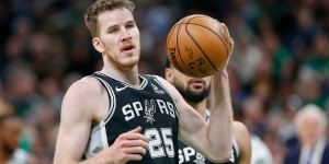Beitragsbild des Blogbeitrags NBA: Pöltls Vertrag läuft ab – Spurs-Abschied denkbar?