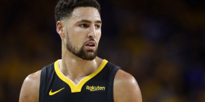 Beitragsbild des Blogbeitrags NBA: RudNBA: Warriors geben Verletzung-Update zu Thompson! Wo landet Westbrook?