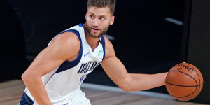 Beitragsbild des Blogbeitrags NBA: Kleber stark bei OT-Pleite der Mavs – Curry schon in guter Frühform