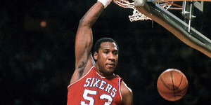 Beitragsbild des Blogbeitrags NBA: Legende Dawkins: Korbanlagen-Zerstörer, Spaßvogel und Alien