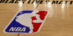 Beitragsbild des Blogbeitrags NBA: Weitere Spielabsagen – 4 Corona-Fälle bei den Mavs 
