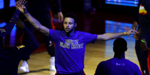 Beitragsbild des Blogbeitrags NBA: Kolumne: Darum spielt Curry derzeit die beste Saison seiner Karriere