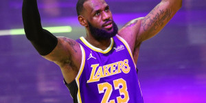 Beitragsbild des Blogbeitrags NBA: LeBron für Schauspielerei von NBA verwarnt 