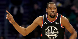 Beitragsbild des Blogbeitrags NBA: Trotz Verletzung: KD bleibt Kapitän