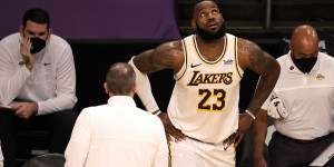Beitragsbild des Blogbeitrags NBA: LeBron-Verletzung überschattet Lakers-Pleite 