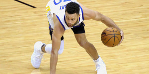 Beitragsbild des Blogbeitrags NBA: Curry glänzt bei Comeback gegen Bulls – Mavs siegen souverän