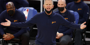 Beitragsbild des Blogbeitrags NBA: “Erniedrigend”: Warriors schockiert nach historischer Abreibung