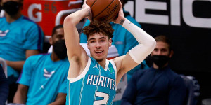 Beitragsbild des Blogbeitrags NBA: 57 Punkte! OKC kassiert irre Klatsche – LaMelo glänzt bei Comeback – Wagner mit Saisonbestwert