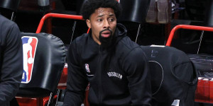Beitragsbild des Blogbeitrags NBA: Dinwiddie-Comeback zu den Finals? Harden fehlt Nets noch für Spiel 4