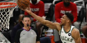 Beitragsbild des Blogbeitrags NBA: Giannis machts wie Jordan – Young frustriert mit Referees 