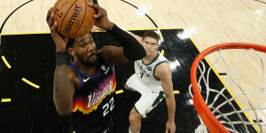 Beitragsbild des Blogbeitrags NBA: Ayton wandelt auf den Spuren von Kareem: Ein Superstar in seiner Rolle