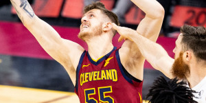 Beitragsbild des Blogbeitrags NBA: Option nicht gezogen! Hartenstein wird Free Agent