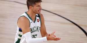 Beitragsbild des Blogbeitrags NBA: Dreierspezialist Korver wechselt an die Seitenlinie