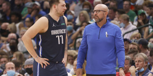 Beitragsbild des Blogbeitrags NBA: Mavs-Beobachtungen: Macht Jason Kidd eine historische Offense kaputt? 