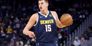 Beitragsbild des Blogbeitrags NBA: Jokic tickt aus – Lakers mit Zittersieg