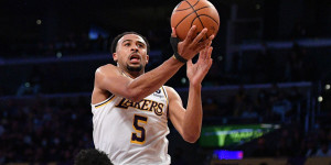 Beitragsbild des Blogbeitrags NBA: Davis schwärmt von Lakers-Rückkehrer – LeBron vor Comeback 