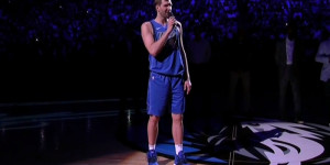 Beitragsbild des Blogbeitrags Mavs ziehen am 5.1.2022 Nowitzkis Trikot unter die Hallendecke