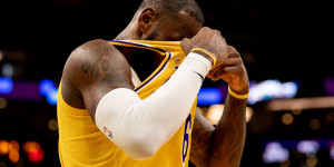 Beitragsbild des Blogbeitrags NBA: LeBron über Comeback: “Habe mich wie ein Rookie gefühlt”