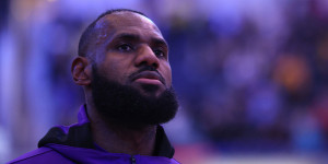 Beitragsbild des Blogbeitrags NBA: Kolumne – Diese Zahlen zeigen: Der Zahn der Zeit nagt an LeBron