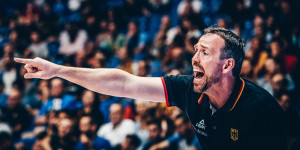 Beitragsbild des Blogbeitrags Chris Fleming feiert mit Bulls Sieg als Coach