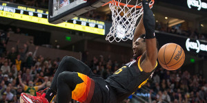 Beitragsbild des Blogbeitrags NBA: Mitchell zu stark! Tapfere Mavs-Rumpftruppe verspielt hohe Führung