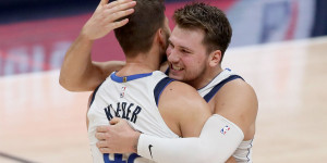 Beitragsbild des Blogbeitrags NBA: Mavs-Lazarett lichtet sich! Doncic und Kleber wieder verfügbar
