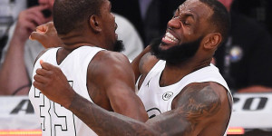 Beitragsbild des Blogbeitrags NBA: All-Star-Game 2022: LeBron zum fünften Mal Team-Kapitän