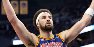 Beitragsbild des Blogbeitrags NBA: Klay dreht spät auf! Warriors zittern sich zum Sieg gegen Brooklyn