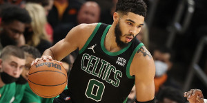 Beitragsbild des Blogbeitrags NBA: Achter Celtics-Sieg in Folge! Tatum explodiert nach der Pause 