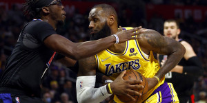 Beitragsbild des Blogbeitrags NBA: Lakers kassieren peinliche Klatsche – Heat vermiesen KD-Comeback 