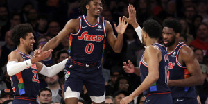 Beitragsbild des Blogbeitrags NBA: Maxey rettet Sixers nach Horrorstart – Vintage-Boogie explodiert – irrer Buzzerbeater in Phoenix 