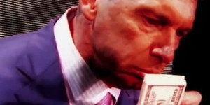 Beitragsbild des Blogbeitrags Is There a Six Figure Card in 2022 WWE Prizm?