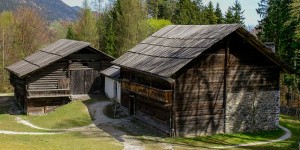 Beitragsbild des Blogbeitrags Geschichte zum Anfassen: Das Museum Tiroler Bauernhöfe 