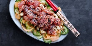 Beitragsbild des Blogbeitrags Leichte Sommerküche: Pikante Thunfisch Bowl