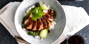 Beitragsbild des Blogbeitrags Powidl Teriyaki vom Duroc mit gedünstetem Pak Choi
