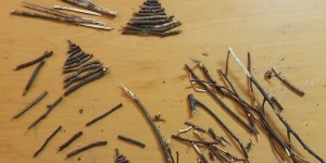 Beitragsbild des Blogbeitrags Christbaumschmuck aus Holzresten basteln 