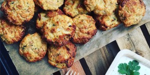 Beitragsbild des Blogbeitrags Karfiol-Käse Nuggets